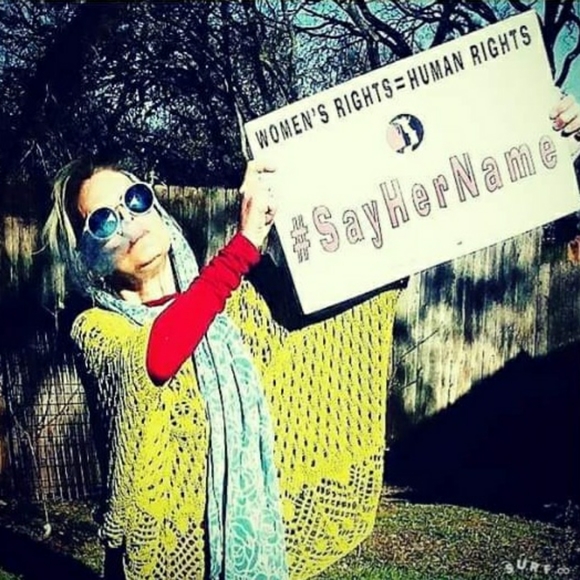 Meet your Posher, Lisa - Picture 12 of 15